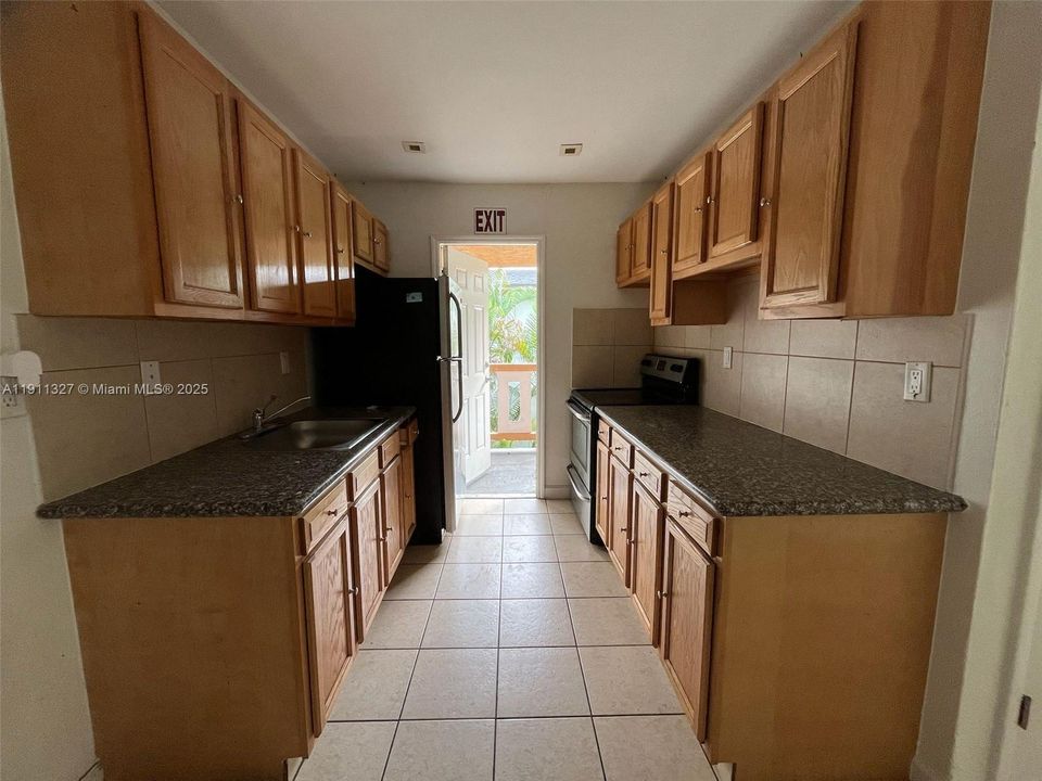 待售: $1,615,000 (0 贝兹, 0 浴室, 4855 平方英尺)