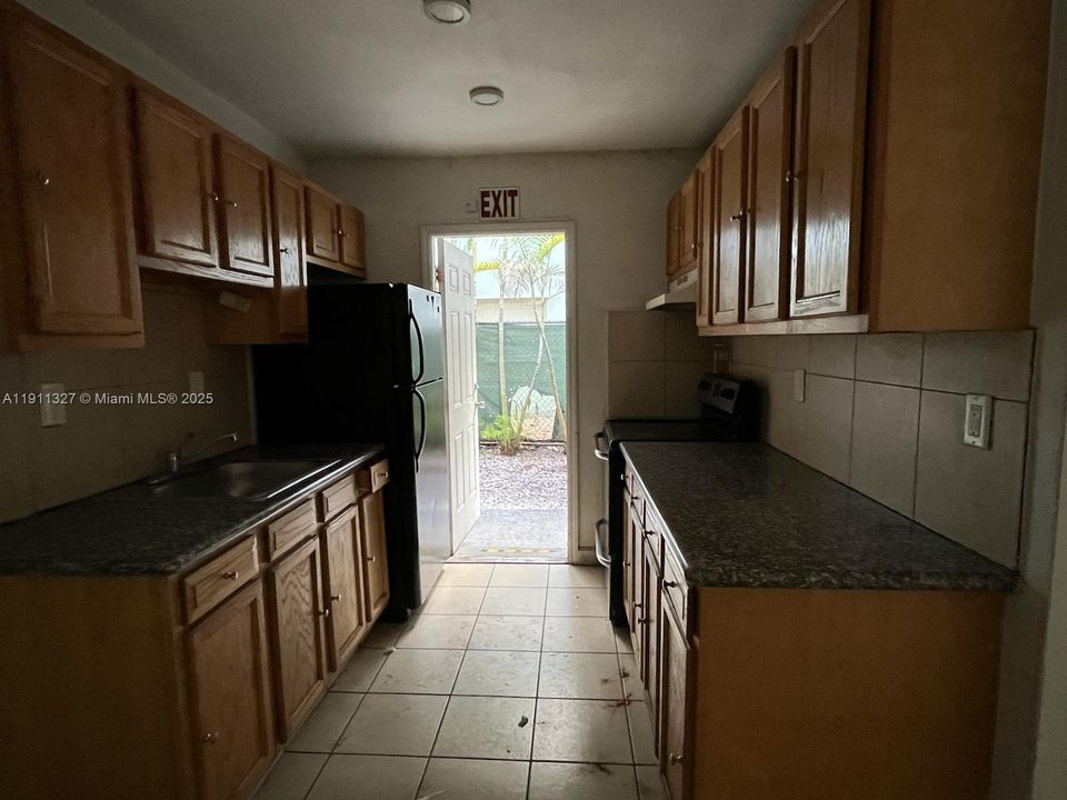 待售: $1,615,000 (0 贝兹, 0 浴室, 4855 平方英尺)