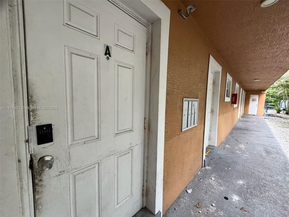 待售: $1,615,000 (0 贝兹, 0 浴室, 4855 平方英尺)