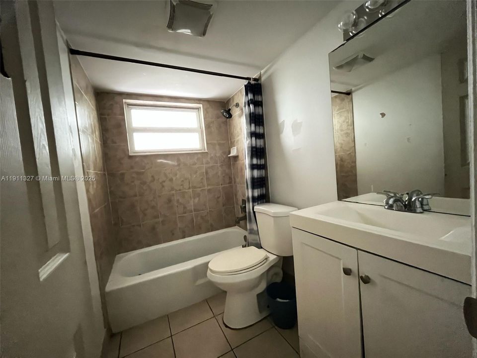 待售: $1,615,000 (0 贝兹, 0 浴室, 4855 平方英尺)