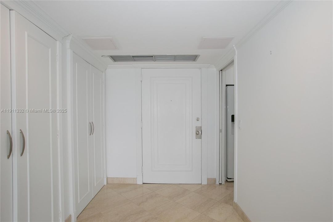 Active With Contract: $239,000 (2 beds, 3 baths, 1950 Square Feet)