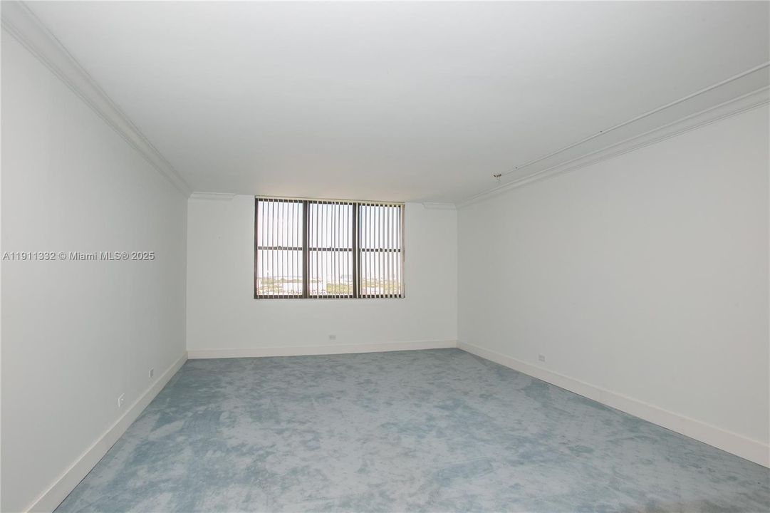 Active With Contract: $239,000 (2 beds, 3 baths, 1950 Square Feet)