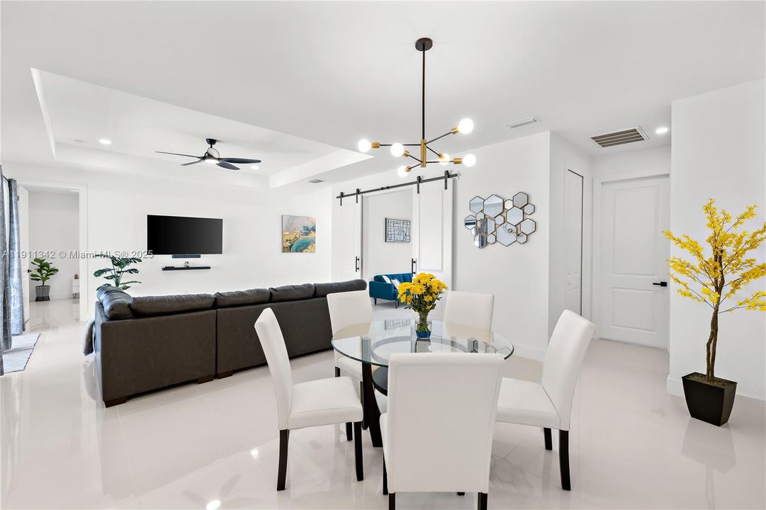 For Sale: $460,000 (3 beds, 3 baths, 1894 Square Feet)