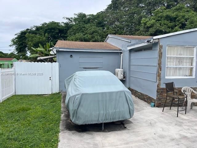 Activo con contrato: $325,000 (3 camas, 1 baños, 1152 Pies cuadrados)