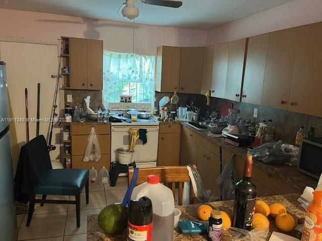 Activo con contrato: $325,000 (3 camas, 1 baños, 1152 Pies cuadrados)