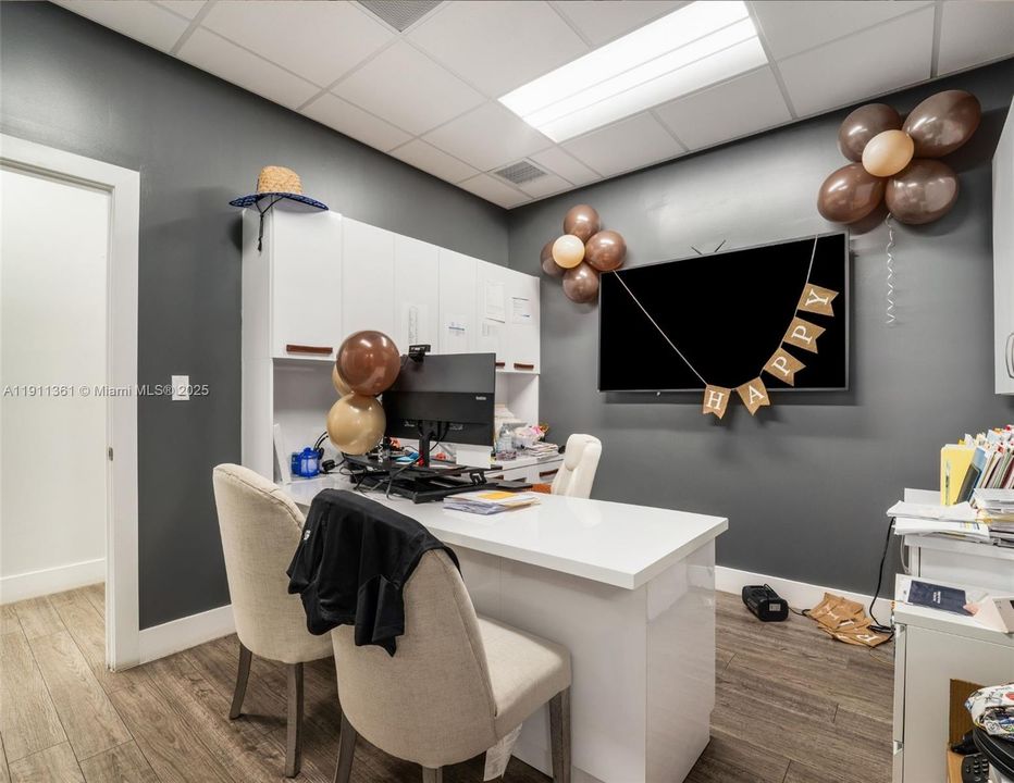 待售: $2,500,000 (0 贝兹, 0 浴室, 0 平方英尺)