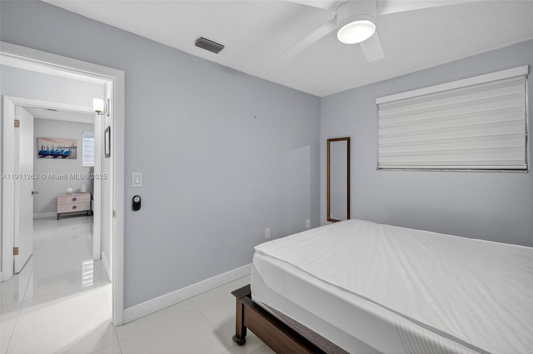 For Sale: $150,000 (2 beds, 2 baths, 960 Square Feet)