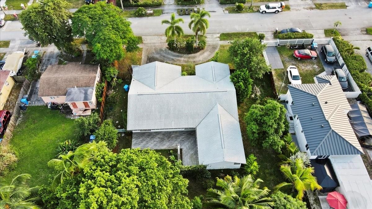 待售: $559,000 (3 贝兹, 2 浴室, 2023 平方英尺)