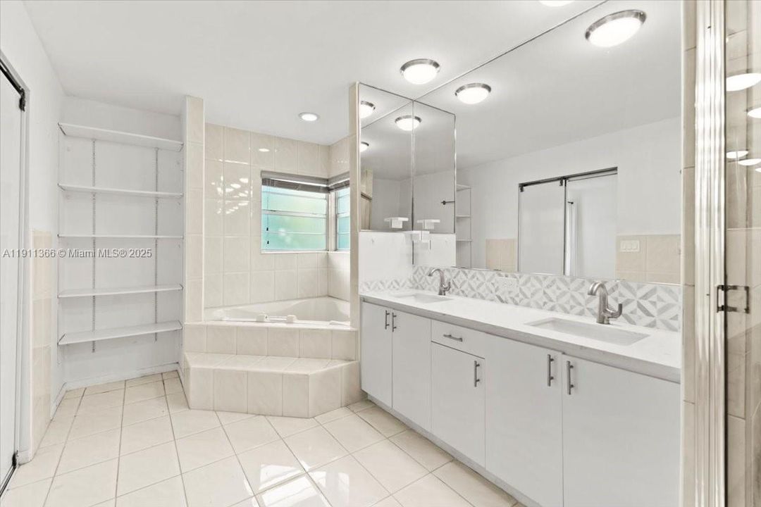 待售: $559,000 (3 贝兹, 2 浴室, 2023 平方英尺)