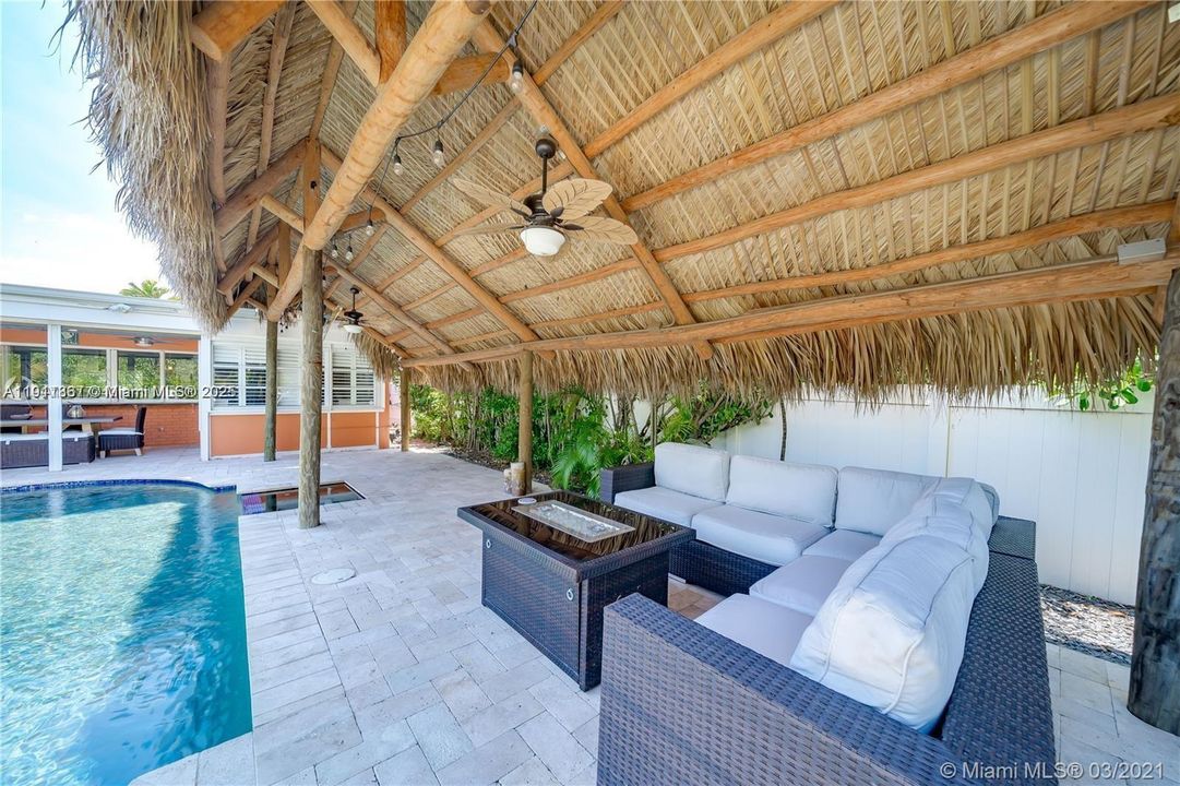 For Rent: $8,500 (4 beds, 2 baths, 1733 Square Feet)