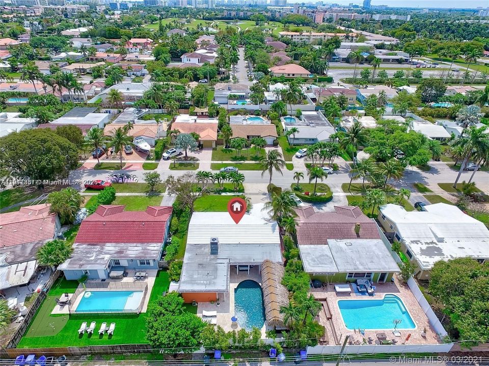 For Rent: $8,500 (4 beds, 2 baths, 1733 Square Feet)