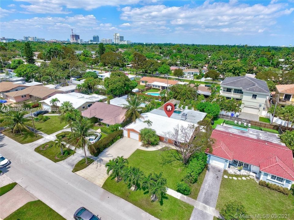 For Rent: $8,500 (4 beds, 2 baths, 1733 Square Feet)