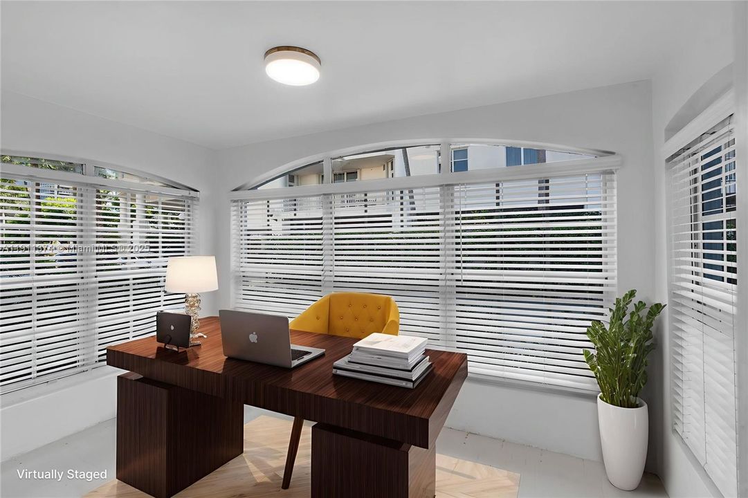 For Sale: $2,500,000 (2 beds, 1 baths, 1061 Square Feet)