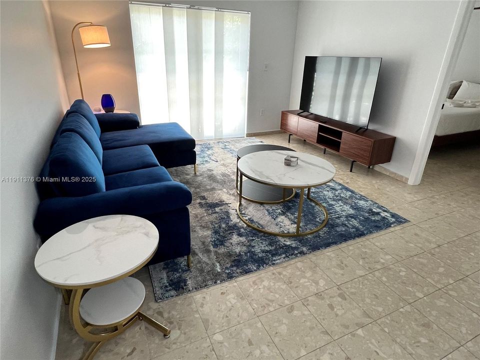 En Venta: $299,900 (1 camas, 1 baños, 685 Pies cuadrados)