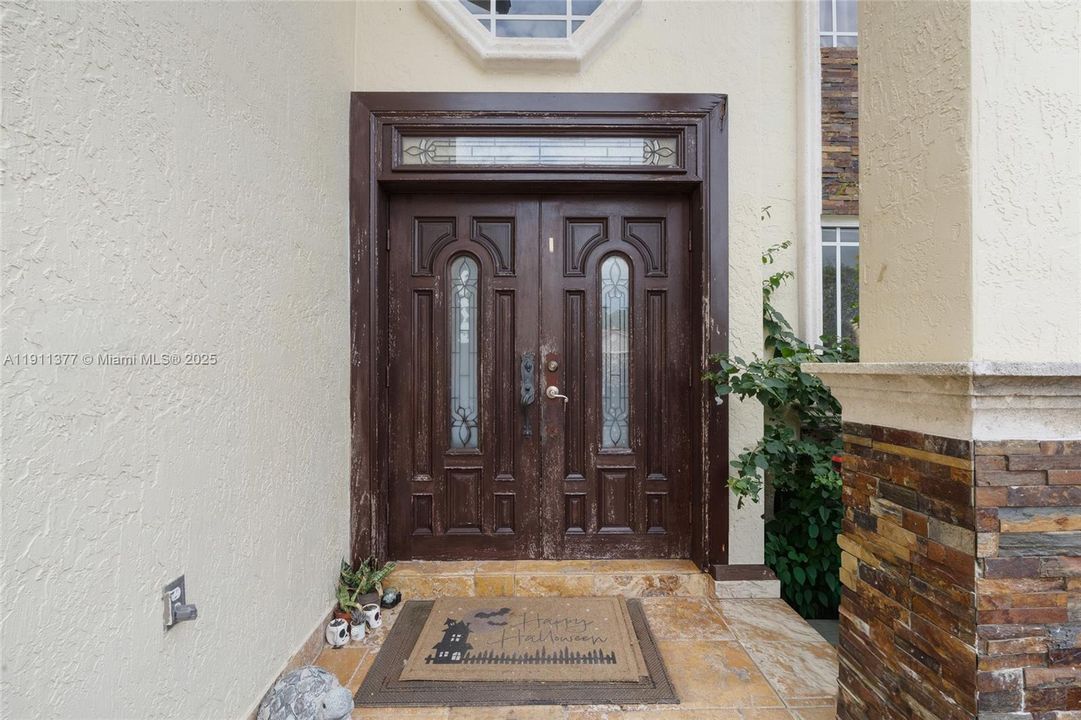 Active With Contract: $599,000 (4 beds, 2 baths, 1648 Square Feet)