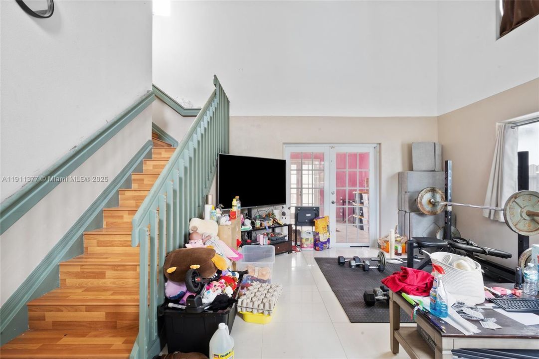 Active With Contract: $599,000 (4 beds, 2 baths, 1648 Square Feet)