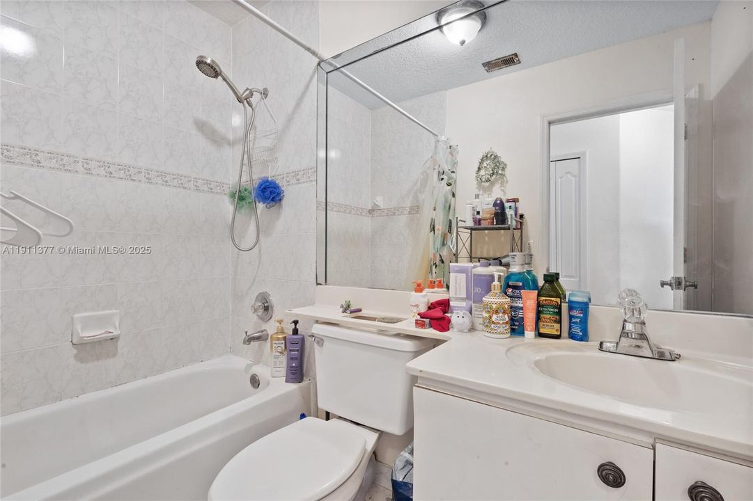 Active With Contract: $599,000 (4 beds, 2 baths, 1648 Square Feet)