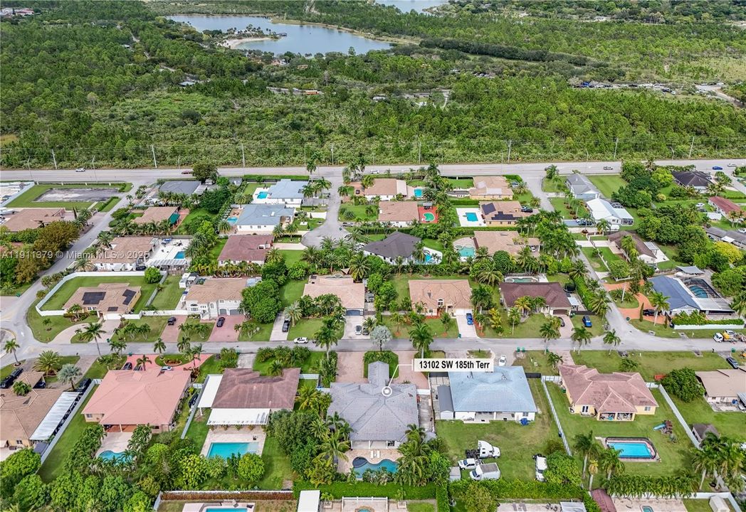 出租: $7,450 (4 贝兹, 3 浴室, 3140 平方英尺)