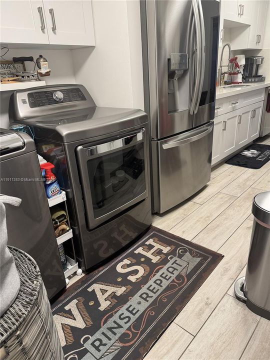 For Sale: $595,000 (3 beds, 3 baths, 1851 Square Feet)