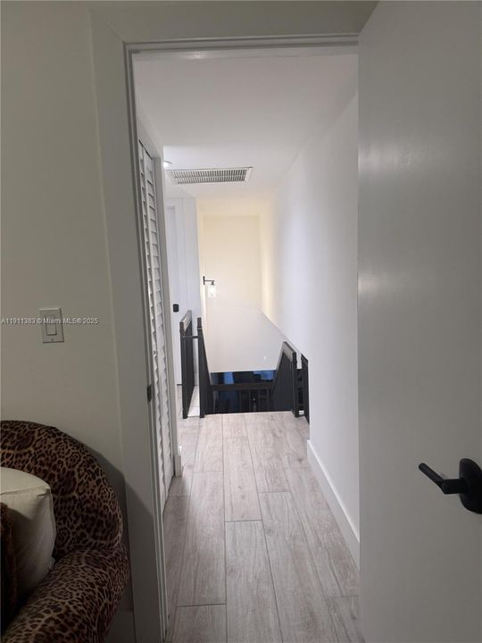 For Sale: $595,000 (3 beds, 3 baths, 1851 Square Feet)