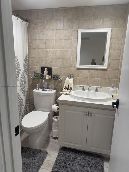 For Sale: $595,000 (3 beds, 3 baths, 1851 Square Feet)