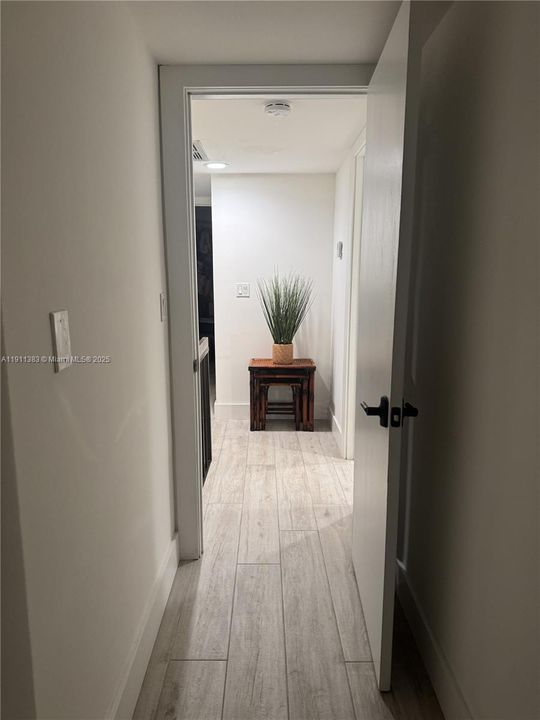 For Sale: $595,000 (3 beds, 3 baths, 1851 Square Feet)