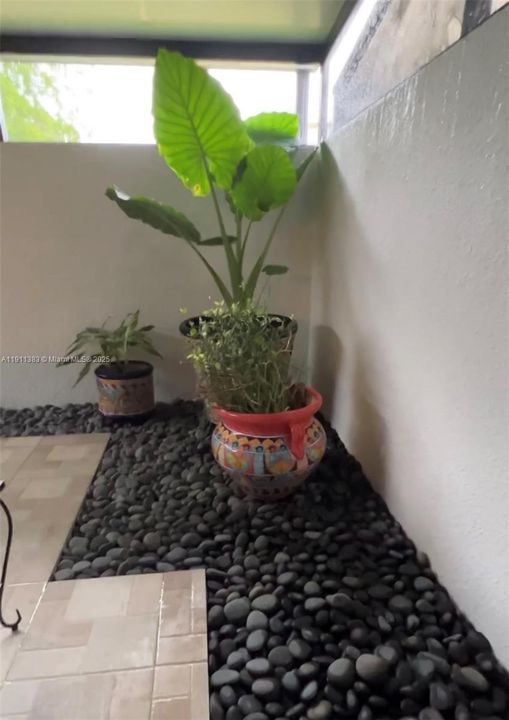 For Sale: $595,000 (3 beds, 3 baths, 1851 Square Feet)