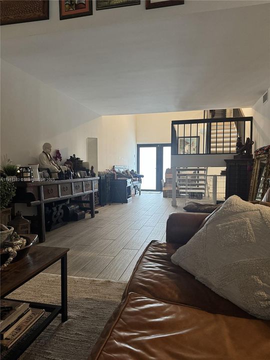 For Sale: $595,000 (3 beds, 3 baths, 1851 Square Feet)