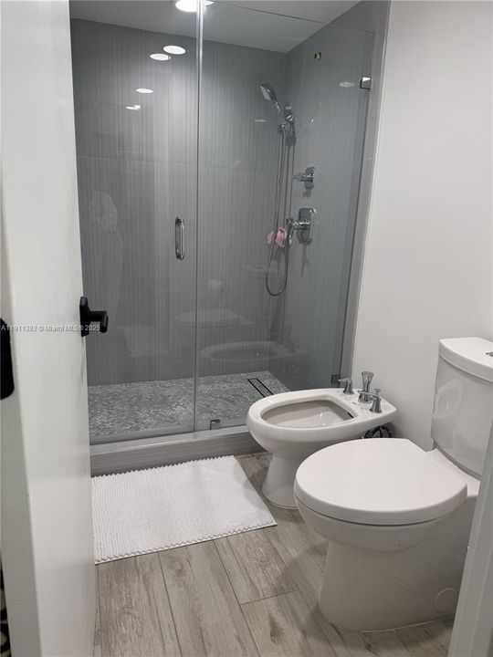 For Sale: $595,000 (3 beds, 3 baths, 1851 Square Feet)