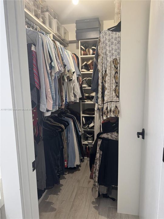 For Sale: $595,000 (3 beds, 3 baths, 1851 Square Feet)