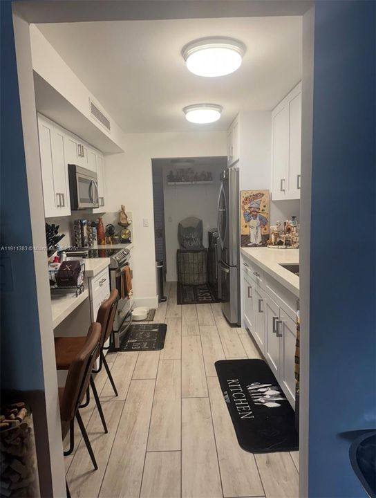 For Sale: $595,000 (3 beds, 3 baths, 1851 Square Feet)