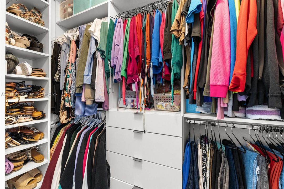 待售: $285,000 (3 贝兹, 2 浴室, 1151 平方英尺)