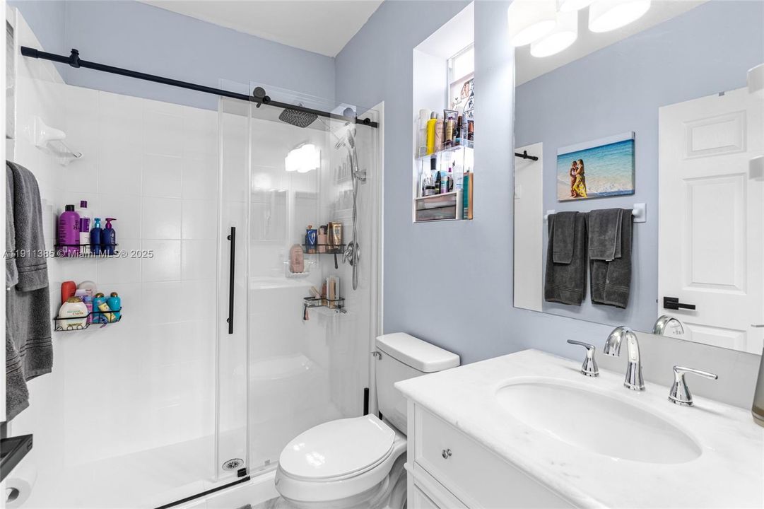 待售: $285,000 (3 贝兹, 2 浴室, 1151 平方英尺)