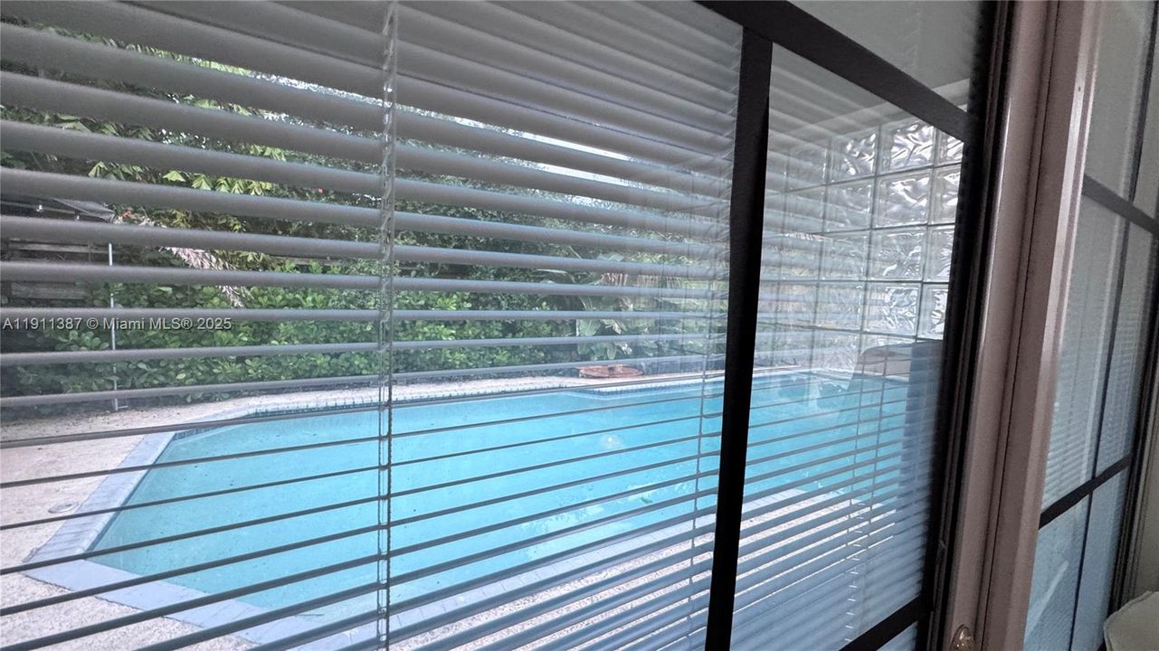 For Rent: $6,500 (4 beds, 2 baths, 2002 Square Feet)