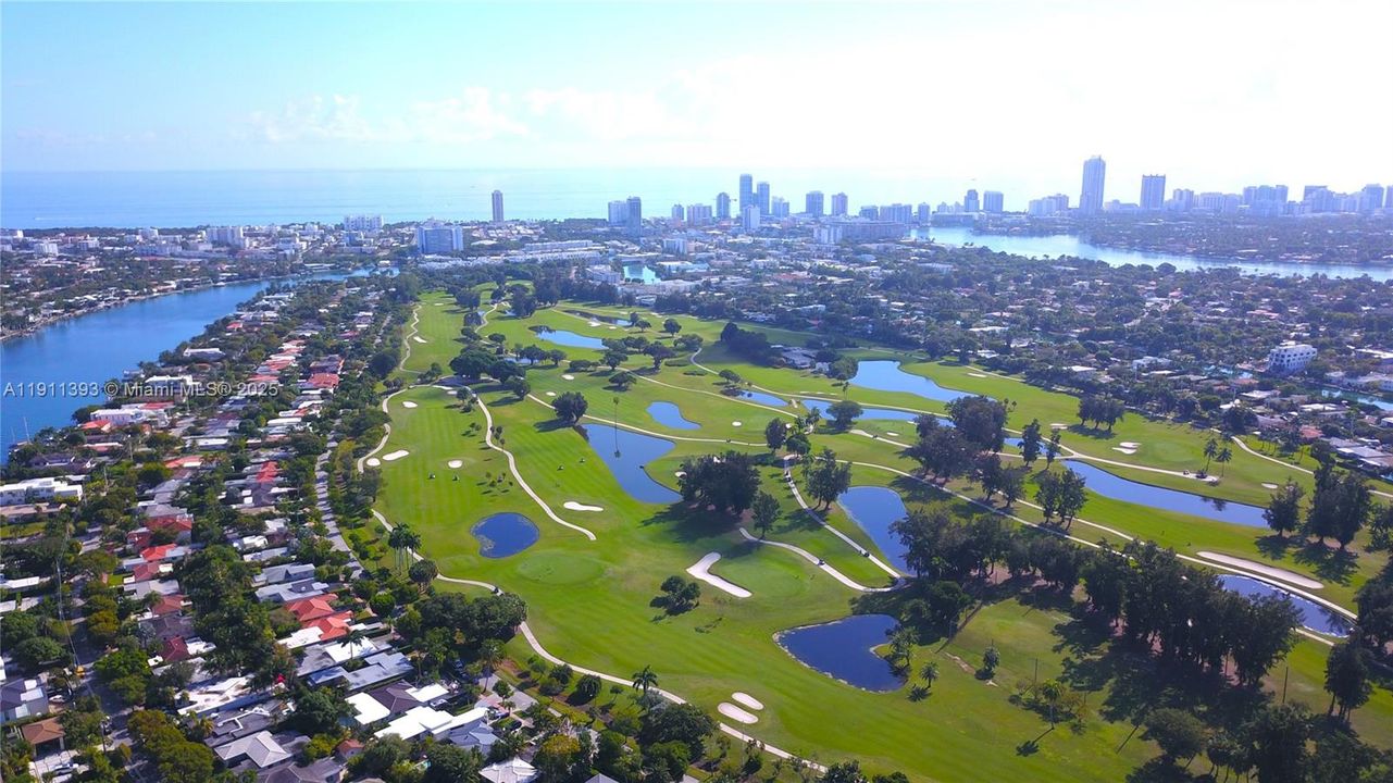 For Sale: $6,350,000 (6 beds, 6 baths, 6500 Square Feet)