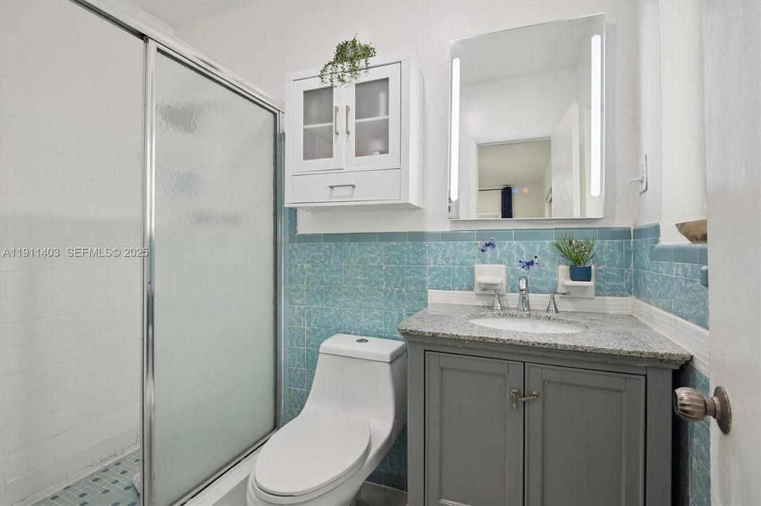 En Venta: $1,395,000 (5 camas, 3 baños, 2266 Pies cuadrados)