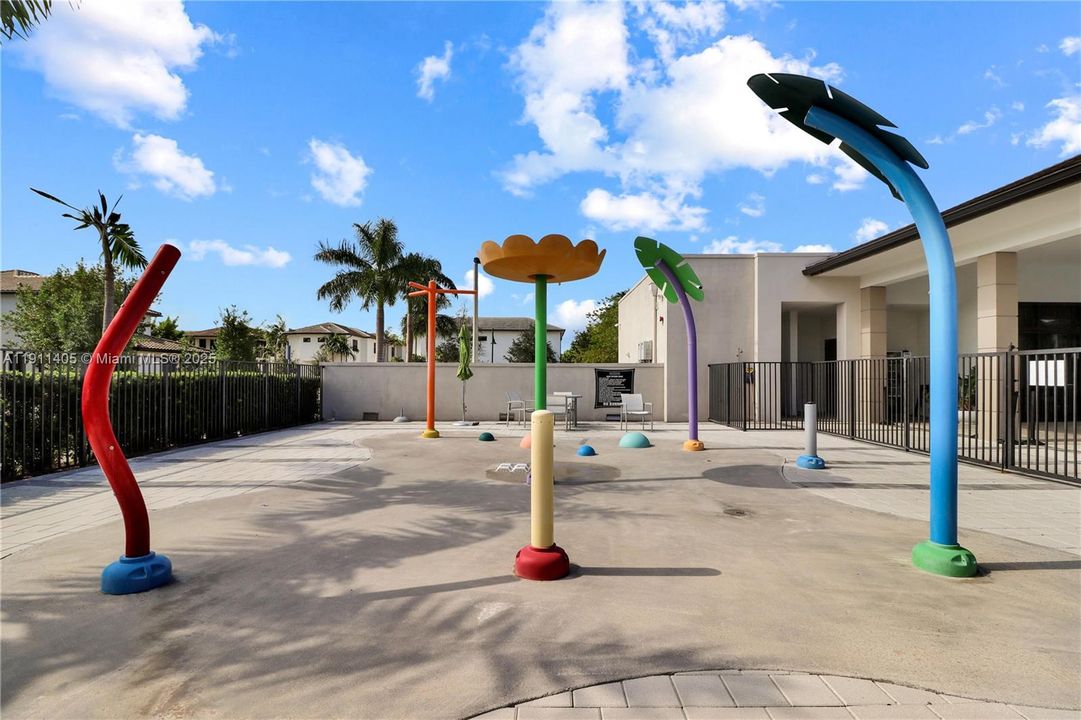 Active With Contract: $505,000 (3 beds, 2 baths, 1124 Square Feet)