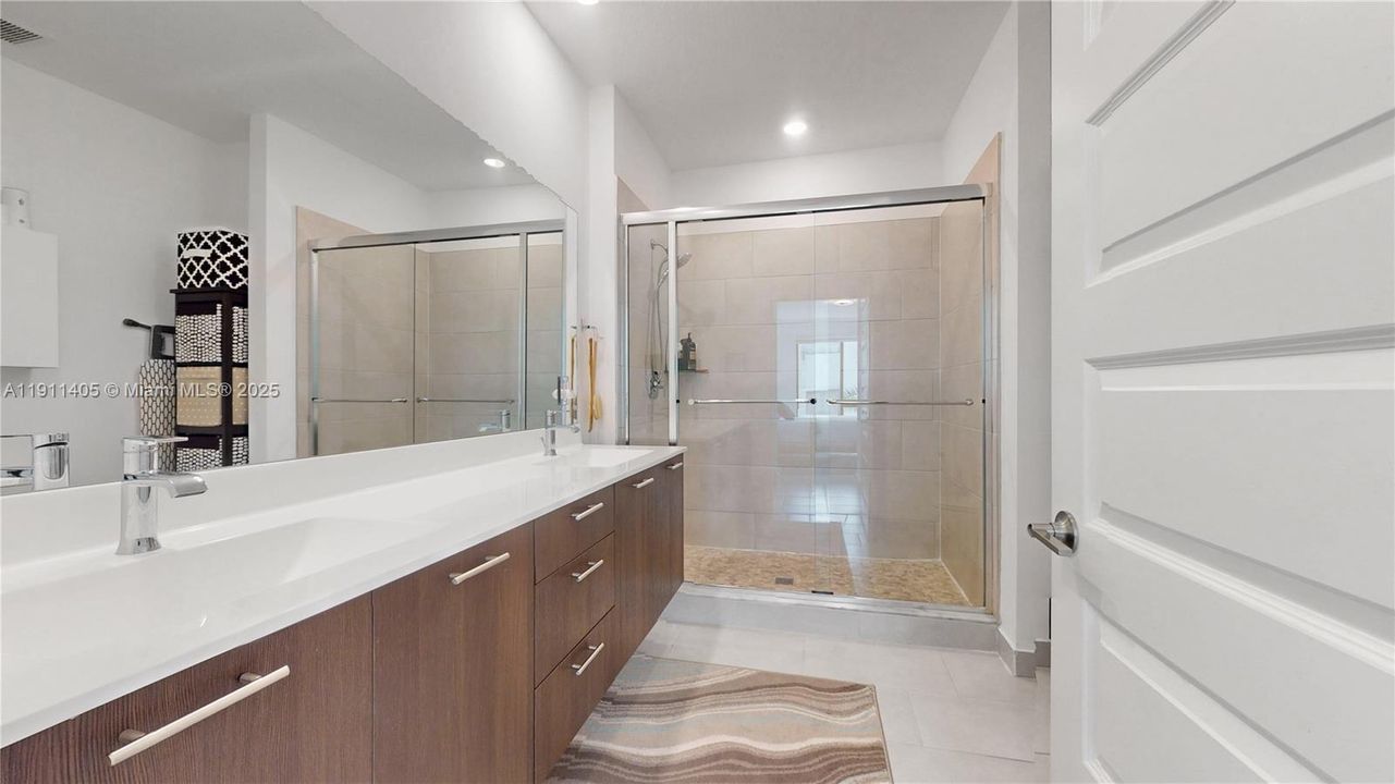 Active With Contract: $505,000 (3 beds, 2 baths, 1124 Square Feet)