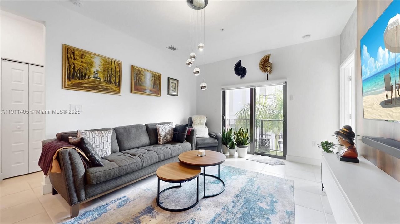 Active With Contract: $505,000 (3 beds, 2 baths, 1124 Square Feet)