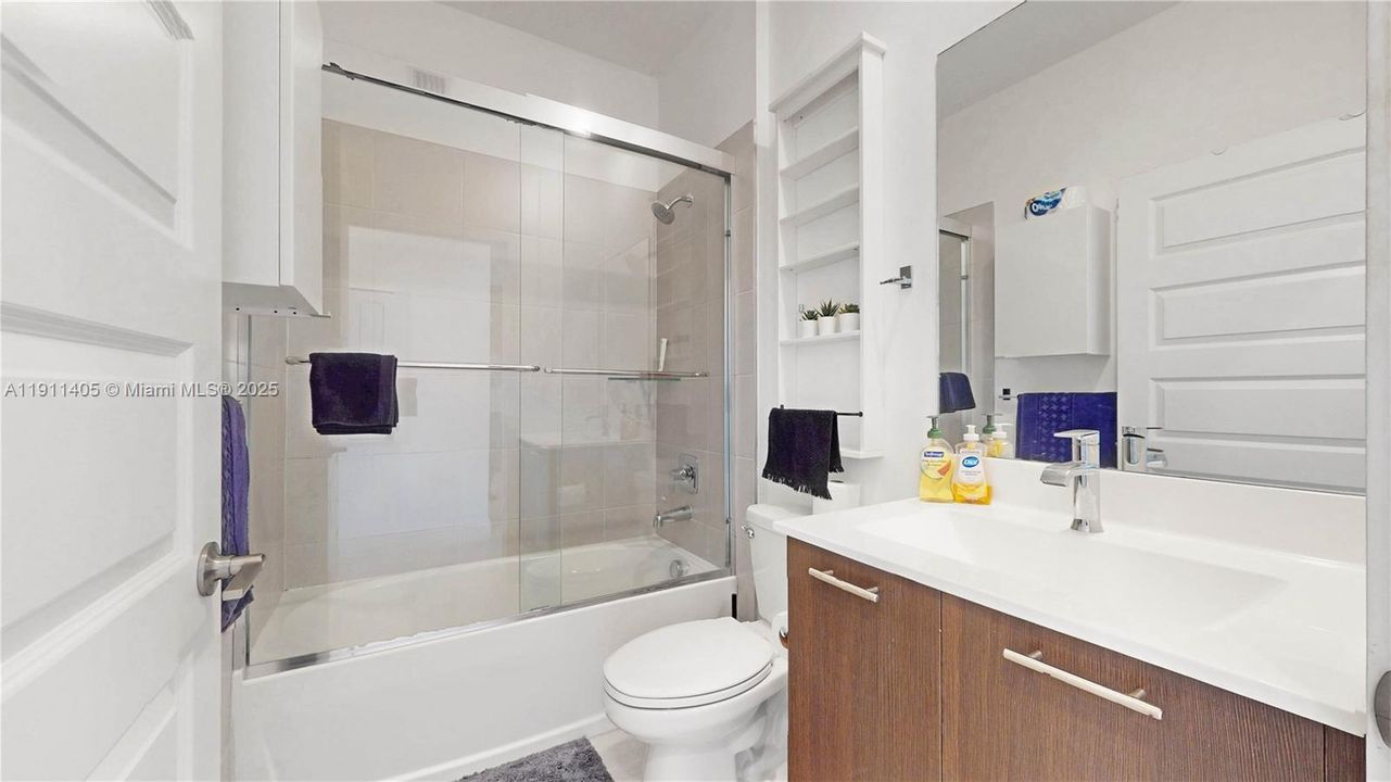 Active With Contract: $505,000 (3 beds, 2 baths, 1124 Square Feet)