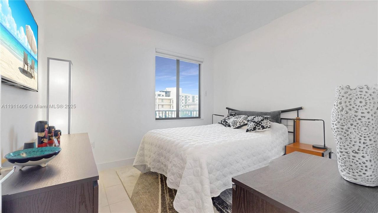 Active With Contract: $505,000 (3 beds, 2 baths, 1124 Square Feet)