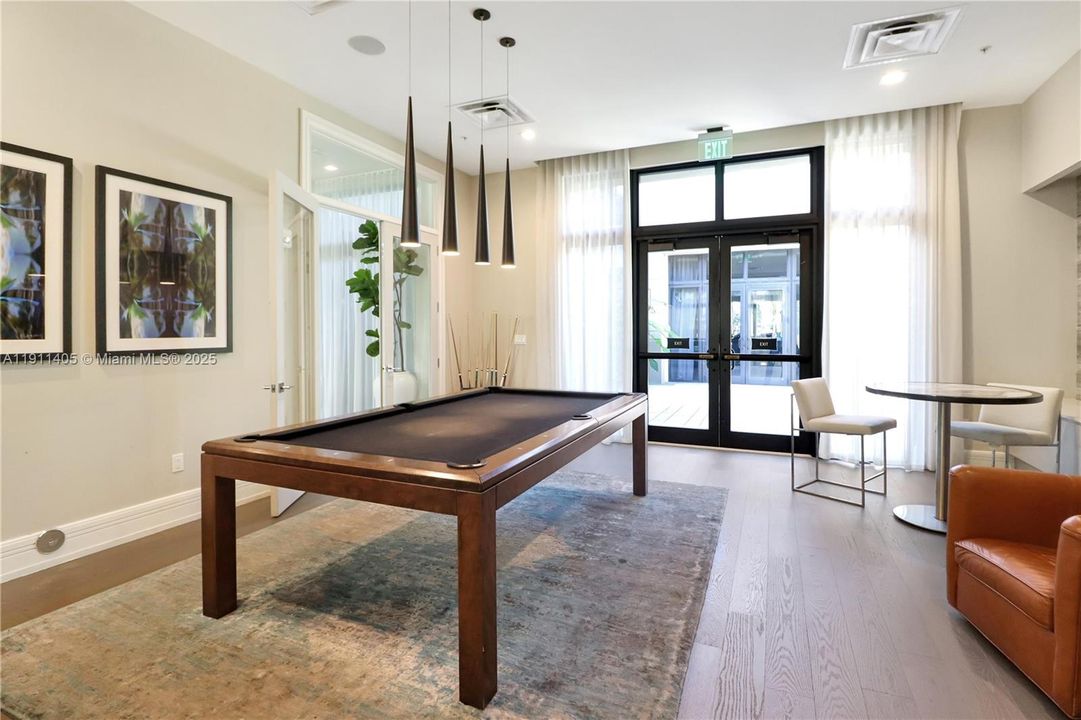 Active With Contract: $505,000 (3 beds, 2 baths, 1124 Square Feet)