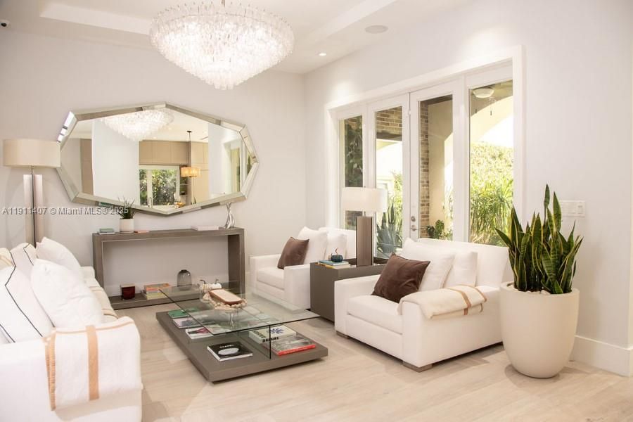 For Sale: $3,975,000 (4 beds, 4 baths, 3451 Square Feet)