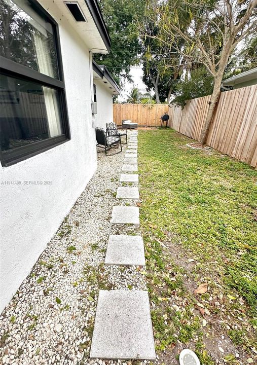 待售: $525,000 (3 贝兹, 2 浴室, 1268 平方英尺)