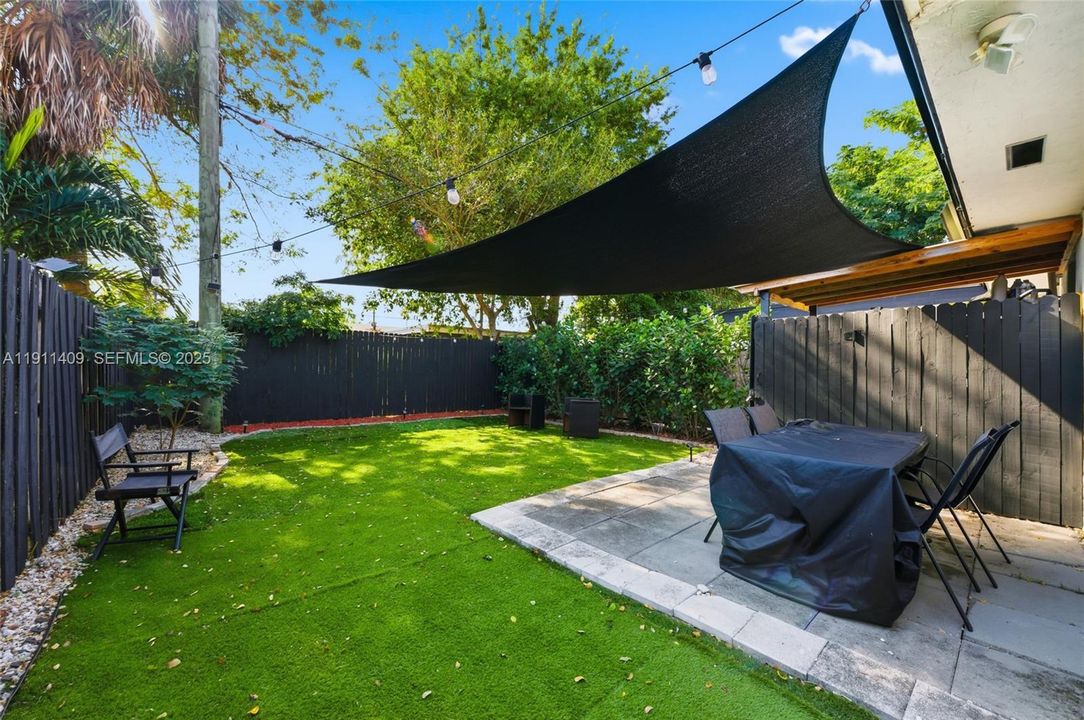 待售: $525,000 (3 贝兹, 2 浴室, 1268 平方英尺)