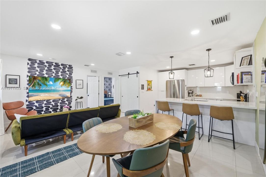 待售: $525,000 (3 贝兹, 2 浴室, 1268 平方英尺)