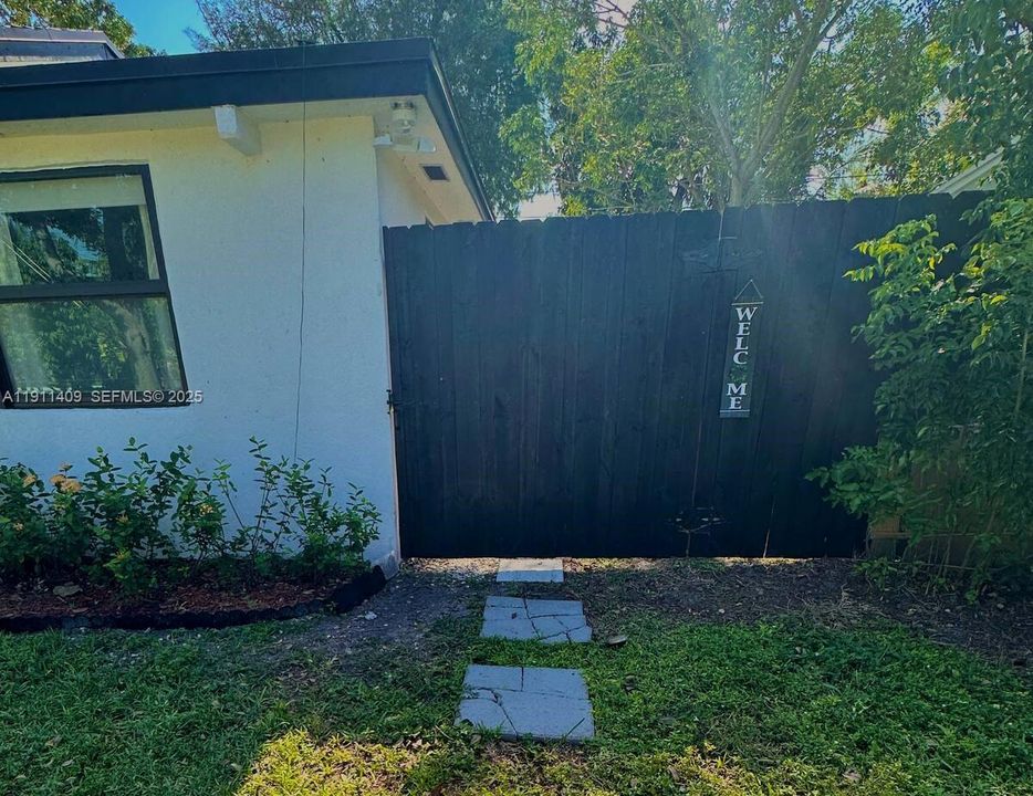 待售: $525,000 (3 贝兹, 2 浴室, 1268 平方英尺)