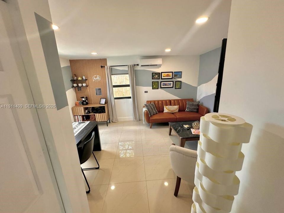 待售: $525,000 (3 贝兹, 2 浴室, 1268 平方英尺)