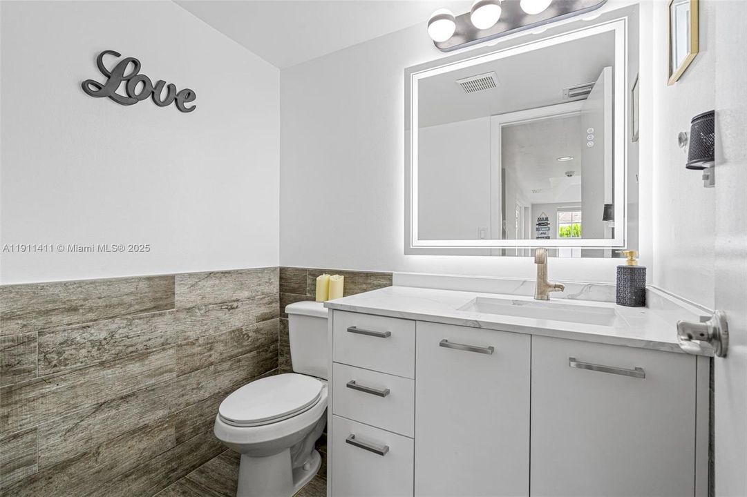 For Rent: $4,600 (4 beds, 2 baths, 2022 Square Feet)