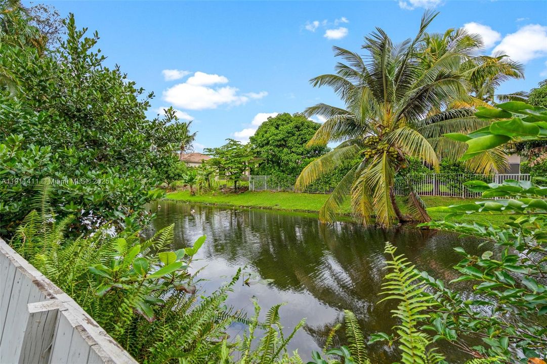 For Rent: $4,600 (4 beds, 2 baths, 2022 Square Feet)